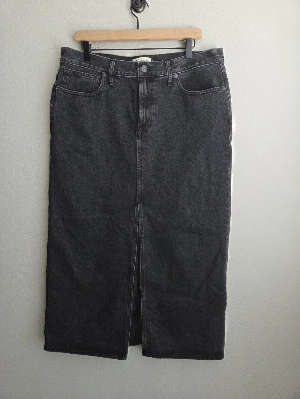 Madewell Denim Mid-Rise Maxi Skirt in Lunar Wash size 30 NWT